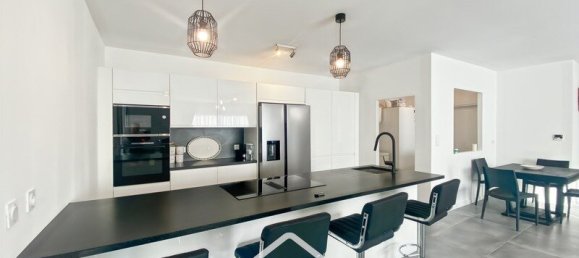 3 Schlafzimmer Haus in Rochefort, France, Nr. 357447 3