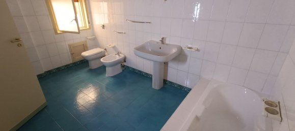 4-Zimmer Wohnung in Palermo, Italy, Nr. 284735 3