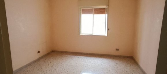 4-Zimmer Wohnung in Palermo, Italy, Nr. 284735 2