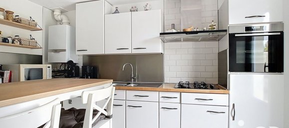 3 Schlafzimmer Haus in Vaux-le-Penil, France, Nr. 332375 4