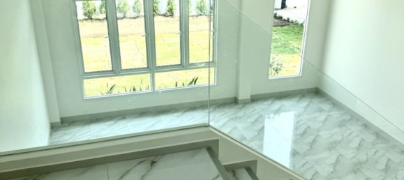 Дом с 5 спальнями в Сан-Сай, Таиланд № 70585 6