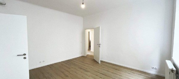 4 rooms Apartment in Ottakring, Austria No. 177241 2