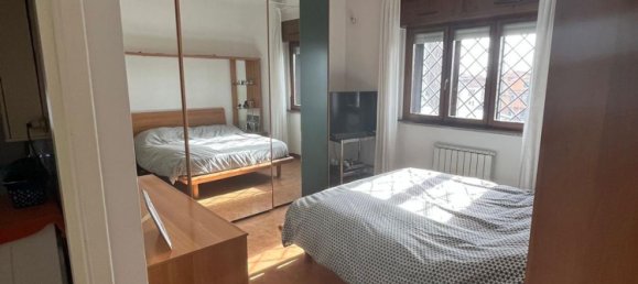 3 rooms Apartment in Rome, Italy No. 92763 24