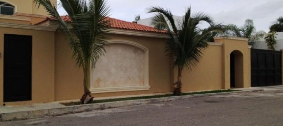 Casa de 4 dormitorios en Mérida, Mexico No. 171949 2