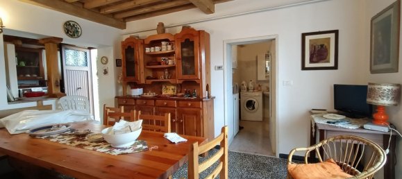 5 rooms House in Fivizzano, Italy No. 90045 2