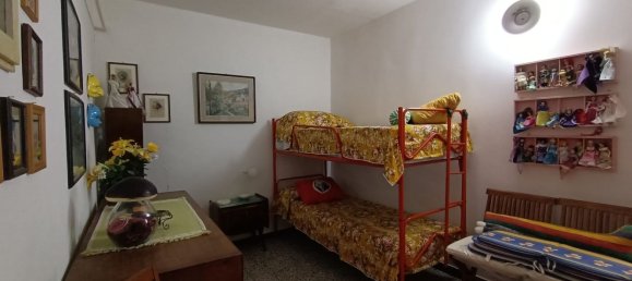 5 rooms House in Fivizzano, Italy No. 90045 11
