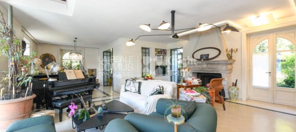 4 bedrooms Villa in Blevio, Italy No. 324587 21