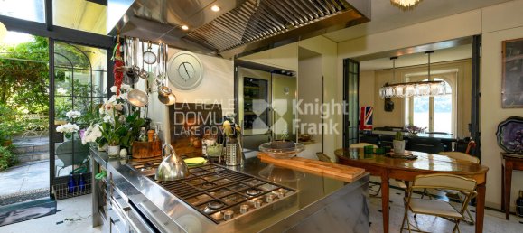 4 bedrooms Villa in Blevio, Italy No. 324587 31