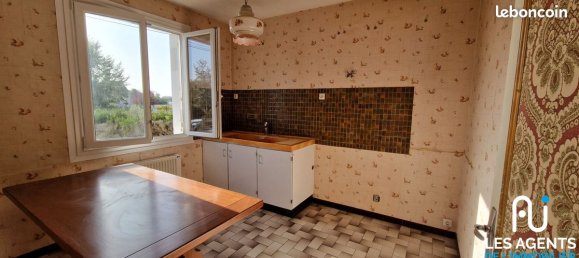 3 chambres Maison à Cléry-Saint-André, France No. 93063 5