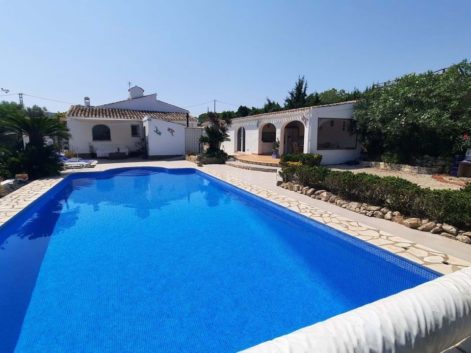 4 غرف نوم فيلا في Alicante, Spain رقم 282312