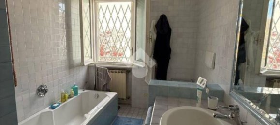 Villa de 3 divisões em Ravenna, Italy N.º 10436 49