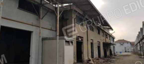 1-salle Entrepôt à Busto Garolfo, Italy No. 303040 2