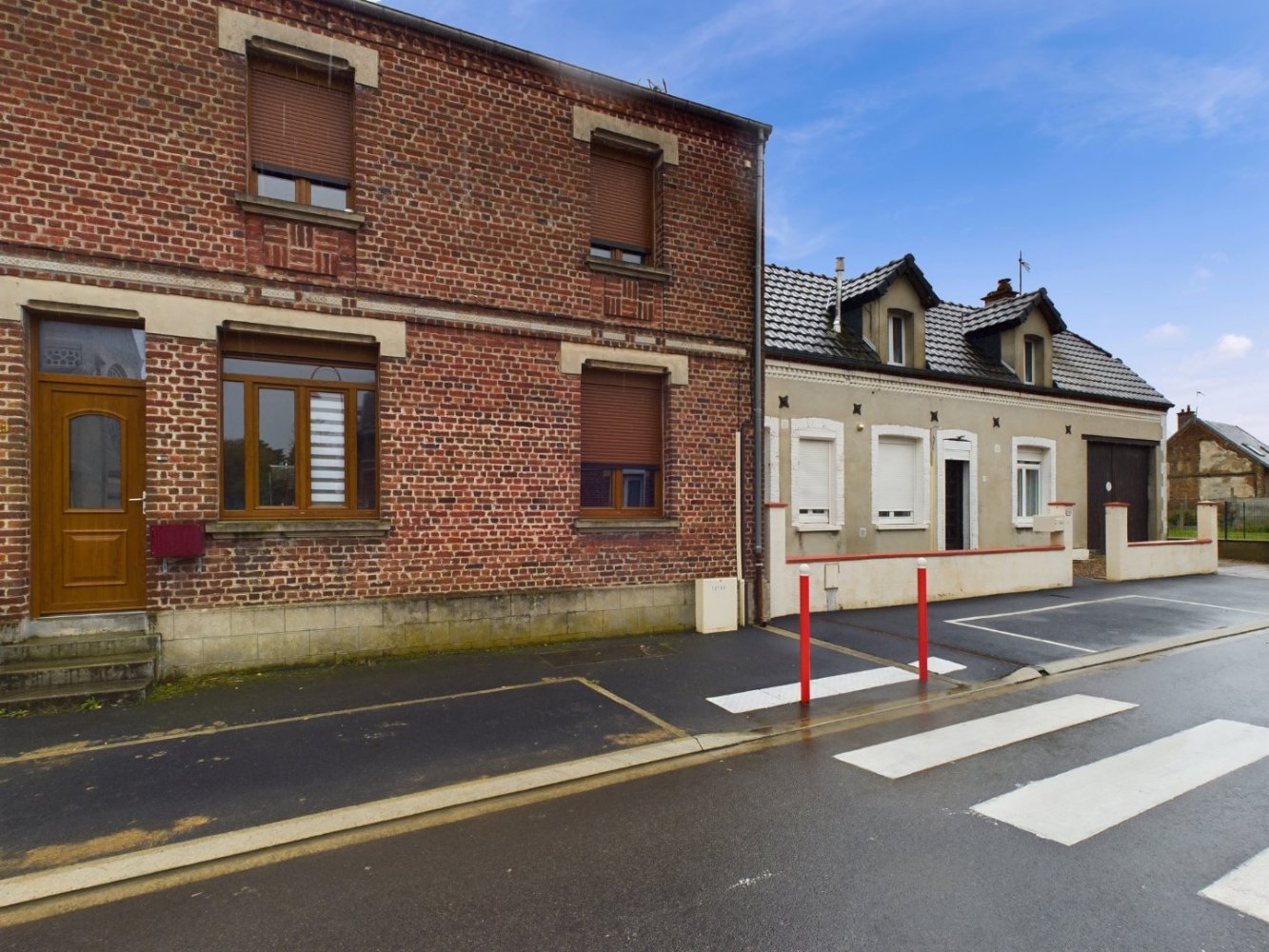 Casa de 3 dormitorios en Chaulnes, France No. 229675