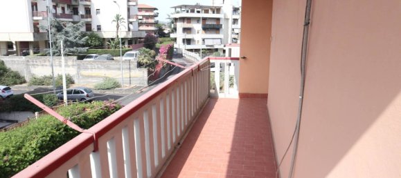 4 bedrooms Apartment in Catania, Italy No. 118104 10