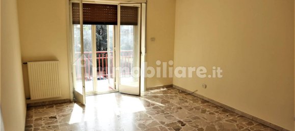 4 bedrooms Apartment in Catania, Italy No. 118104 6