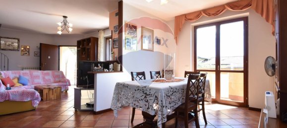 3 bedrooms Villa in Paruzzaro, Italy No. 327967 6