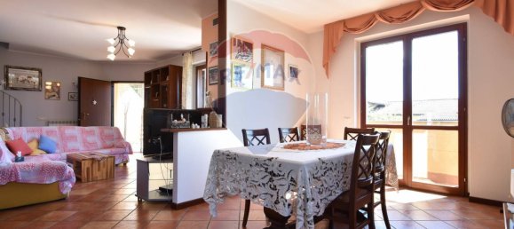 3 bedrooms Villa in Paruzzaro, Italy No. 327967 7