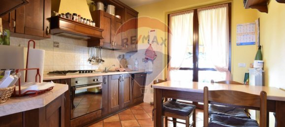 3 bedrooms Villa in Paruzzaro, Italy No. 327967 2