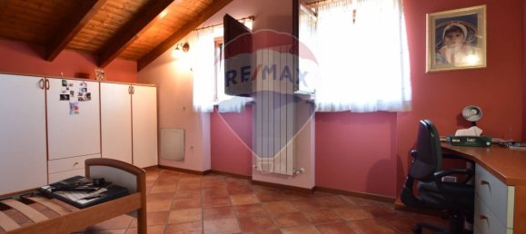 3 bedrooms Villa in Paruzzaro, Italy No. 327967 20