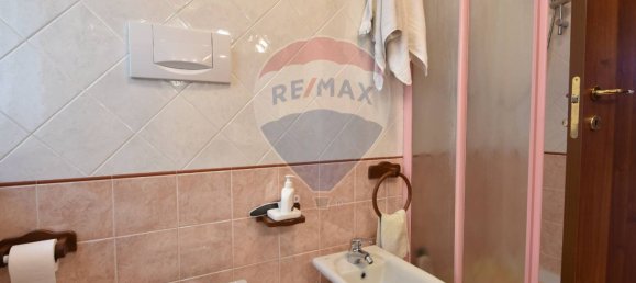 3 bedrooms Villa in Paruzzaro, Italy No. 327967 15