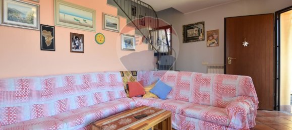 3 bedrooms Villa in Paruzzaro, Italy No. 327967 8