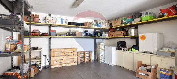 3 bedrooms Villa in Paruzzaro, Italy No. 327967 28