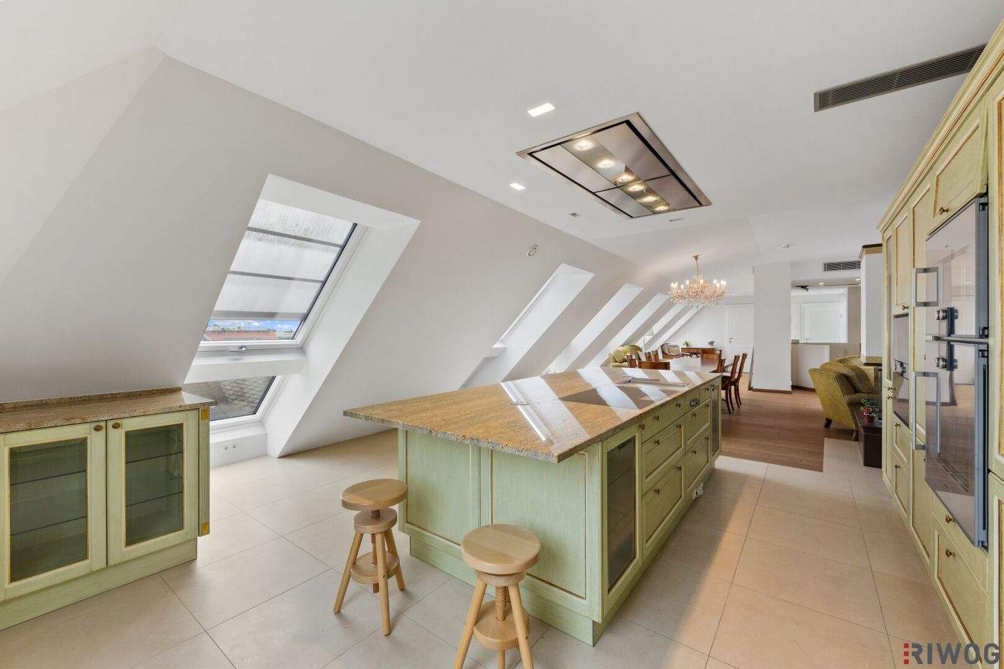 3 rooms Duplex in Mariahilf, Austria No. 133935