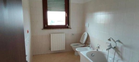 3-Zimmer Wohnung in Dalmine, Italy, Nr. 306751 10