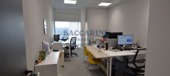 300m² Office in Imola, Italy No. 91339 11