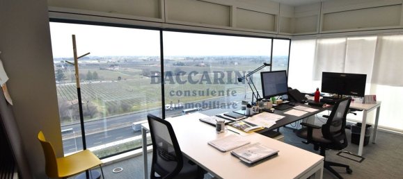 300m² Office in Imola, Italy No. 91339 7