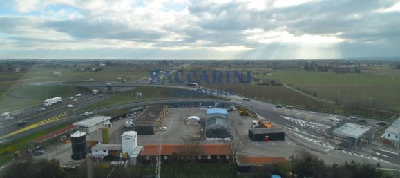 300m² Office in Imola, Italy No. 91339 23