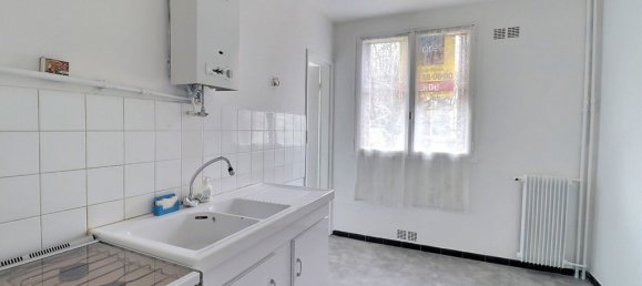 2 bedrooms Apartment in Vitry-sur-Seine, France No. 172053 5