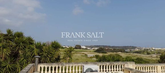 3 bedrooms Bungalow in Birzebbuga, Malta No. 6315 3