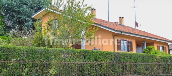 4 bedrooms Villa in Reano, Italy No. 375452 10