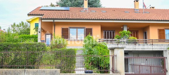 4 bedrooms Villa in Reano, Italy No. 375452 5