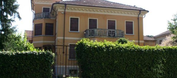 10-salle Villa à Canelli, Italy No. 166540 2