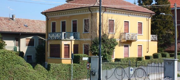 10-salle Villa à Canelli, Italy No. 166540 3