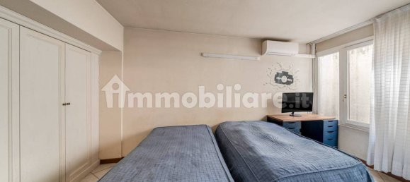3 Schlafzimmer Villa in Lonato del Garda, Italy, Nr. 360393 15
