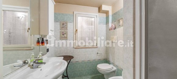 3 Schlafzimmer Villa in Lonato del Garda, Italy, Nr. 360393 18