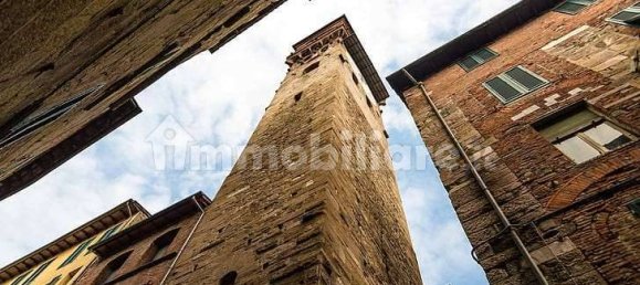 5-Zimmer Gewerbliche Immobilie in Lucca, Italy, Nr. 139692 11