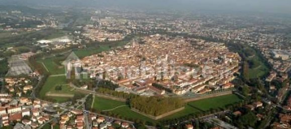 5-Zimmer Gewerbliche Immobilie in Lucca, Italy, Nr. 139692 17