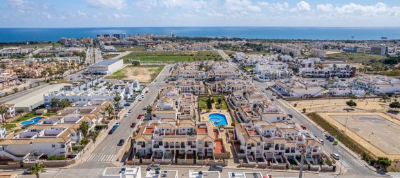 Villa T3 em Punta Prima, Spain N.º 9075 30