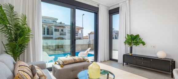 Villa T3 em Punta Prima, Spain N.º 9075 11