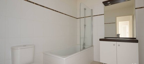 Studio in Nanterre, France No. 332445 5