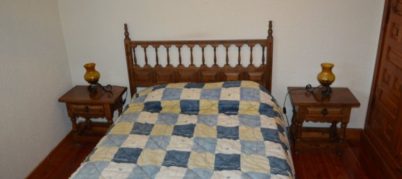 Casa de 4 dormitorios en Burgos, Spain No. 164368 9