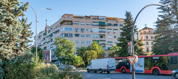 Apartamento de 3 dormitorios en Granada, Spain No. 143759 2