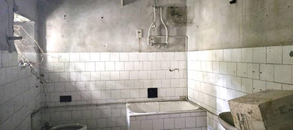 10 rooms House in Pistoia, Italy No. 41379 24