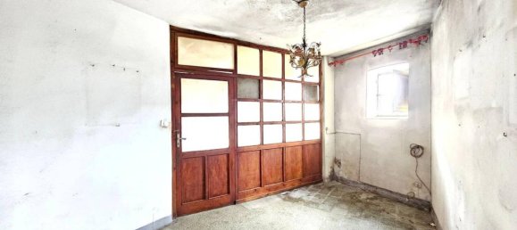 10 rooms House in Pistoia, Italy No. 41379 5