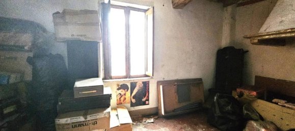 10 rooms House in Pistoia, Italy No. 41379 19