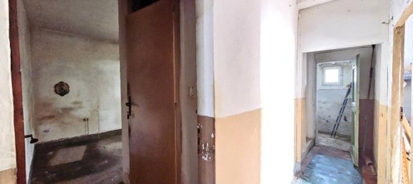 10 rooms House in Pistoia, Italy No. 41379 27